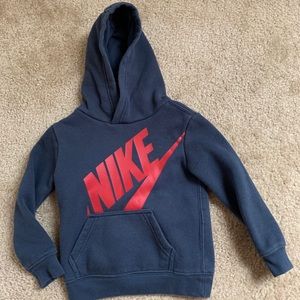 Nike hoodie 2T